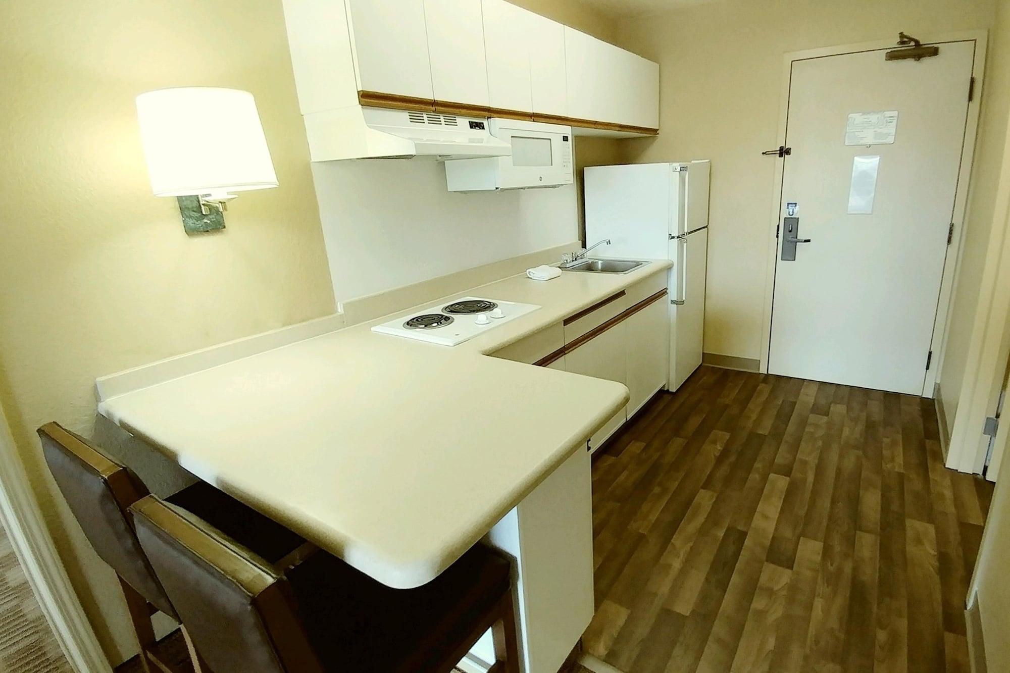 Extended Stay America Suites - Kansas City - Overland Park - Nall Ave Экстерьер фото