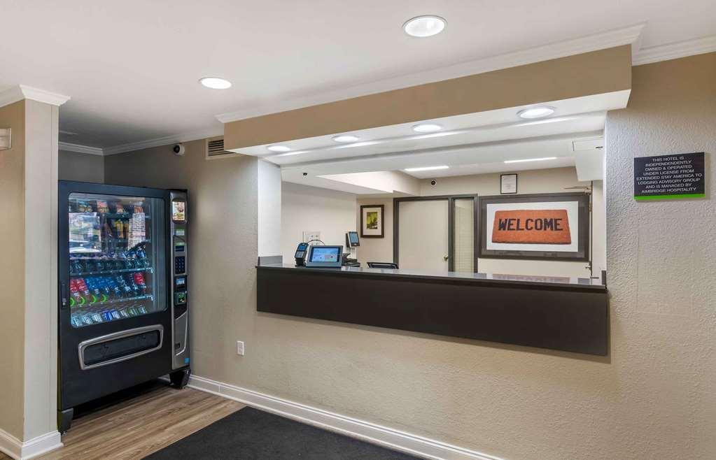 Extended Stay America Suites - Kansas City - Overland Park - Nall Ave Интерьер фото