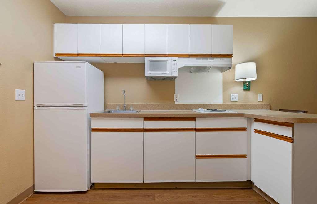 Extended Stay America Suites - Kansas City - Overland Park - Nall Ave Номер фото